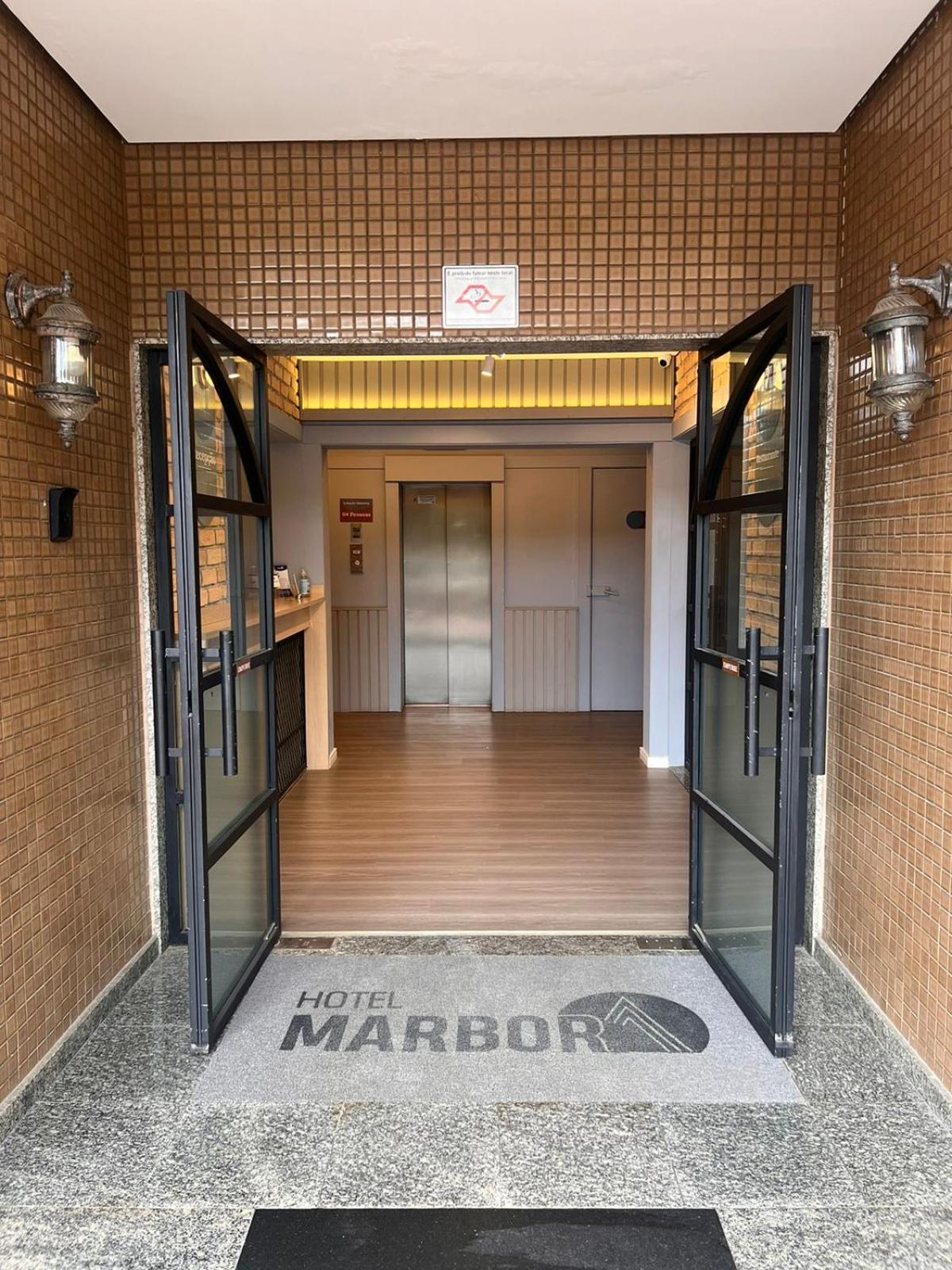 Hotel Marbor 무지다스크루제스 외부 사진